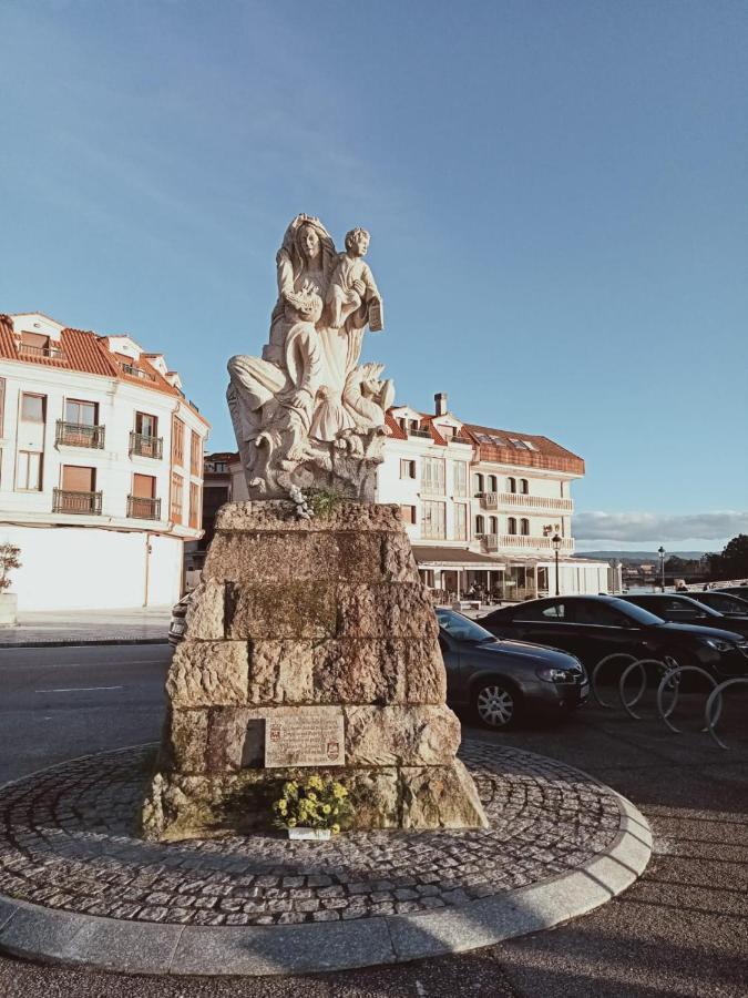 Pension Mar De Rosa Villanueva De Arosa Bagian luar foto